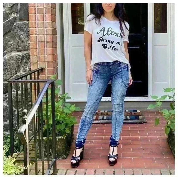 ACD WASH ROCK & ROLL CHIC SKINNY JEANS W/DETAIL - Picture 4 of 7